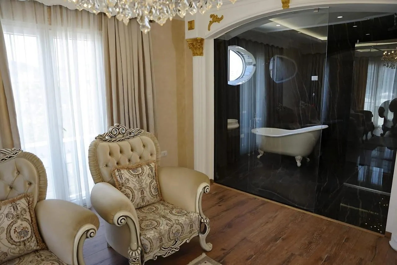 Hotel Eiffel Yrshek
