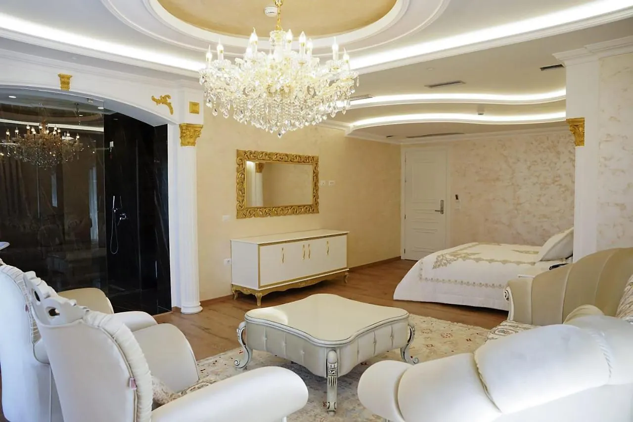 ****  Hotel Eiffel Tirana Albanie