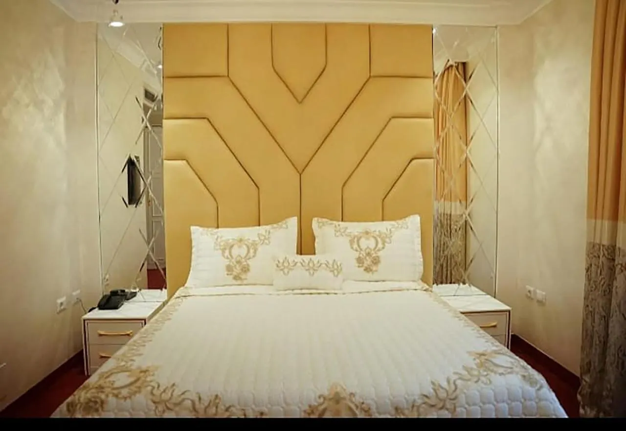 Hotel Eiffel Tirana