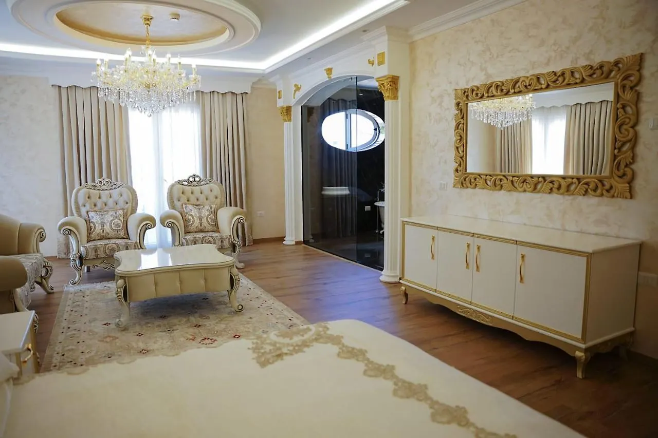 Hotel Eiffel Tirana 4*,  Albanie